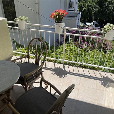 Apartmani Neda Bane Petrovac エクステリア 写真