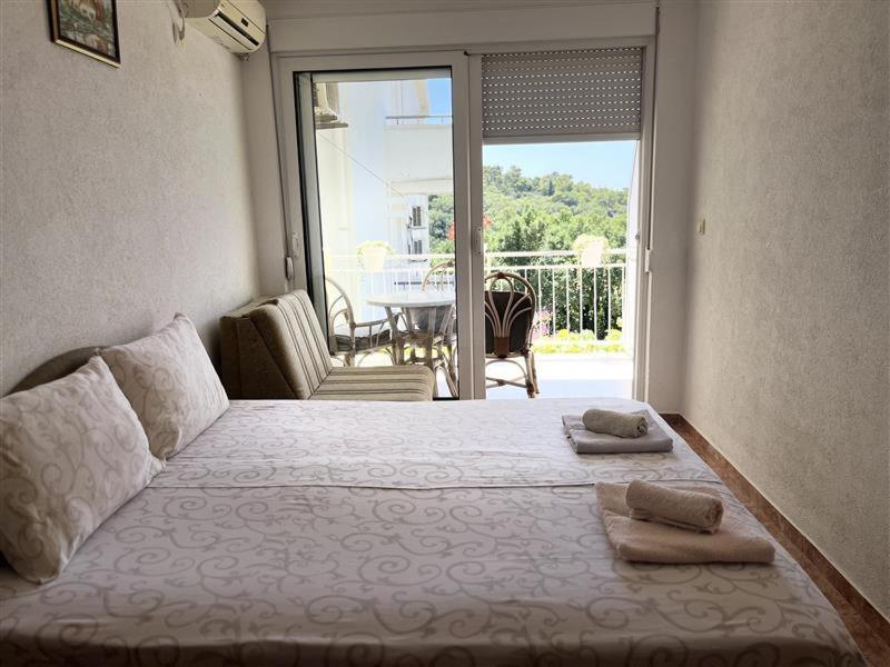 Apartmani Neda Bane Petrovac エクステリア 写真