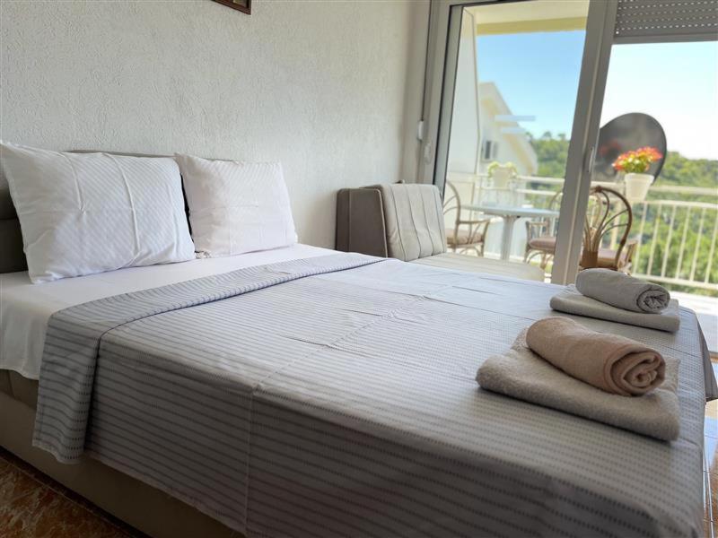 Apartmani Neda Bane Petrovac エクステリア 写真