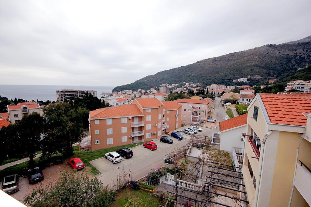 Apartmani Neda Bane Petrovac エクステリア 写真