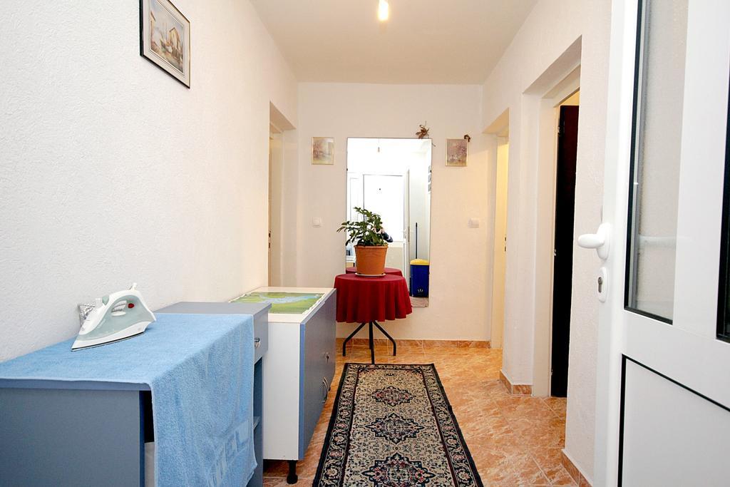 Apartmani Neda Bane Petrovac エクステリア 写真