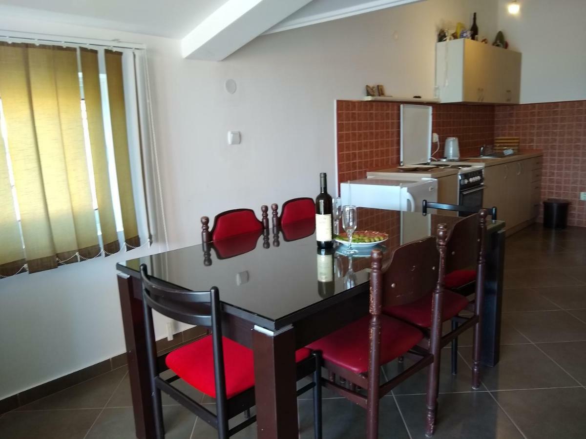 Apartmani Neda Bane Petrovac エクステリア 写真