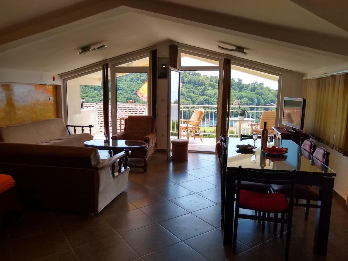 Apartmani Neda Bane Petrovac エクステリア 写真