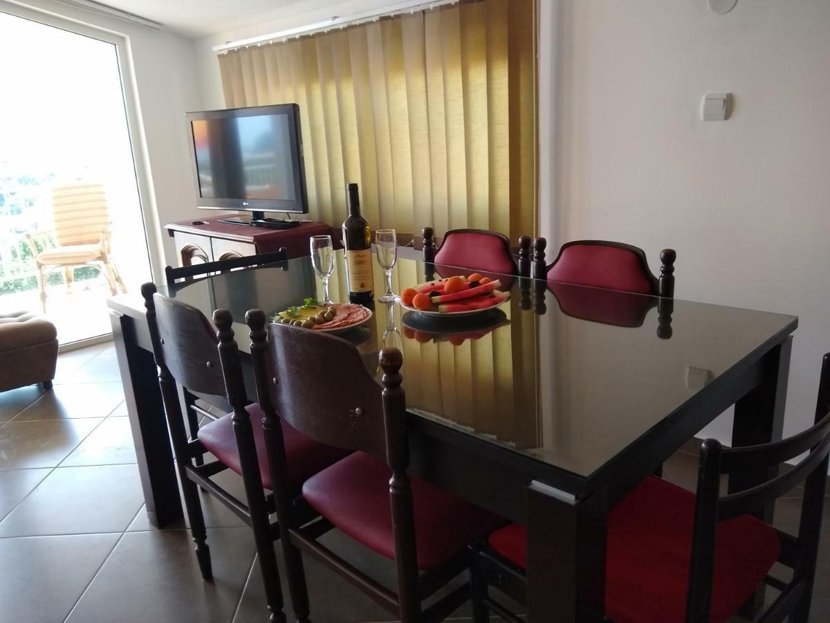 Apartmani Neda Bane Petrovac エクステリア 写真