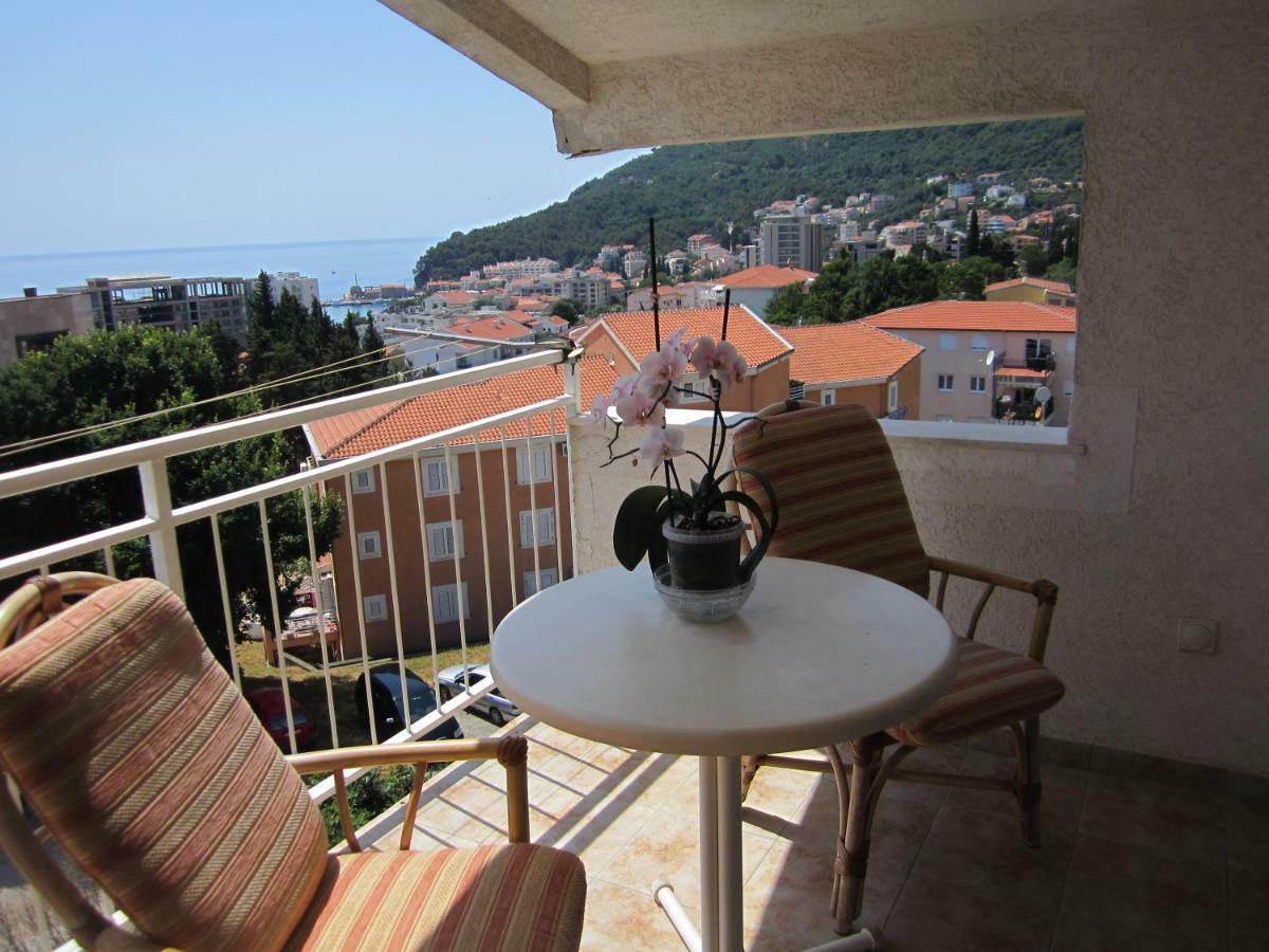 Apartmani Neda Bane Petrovac エクステリア 写真