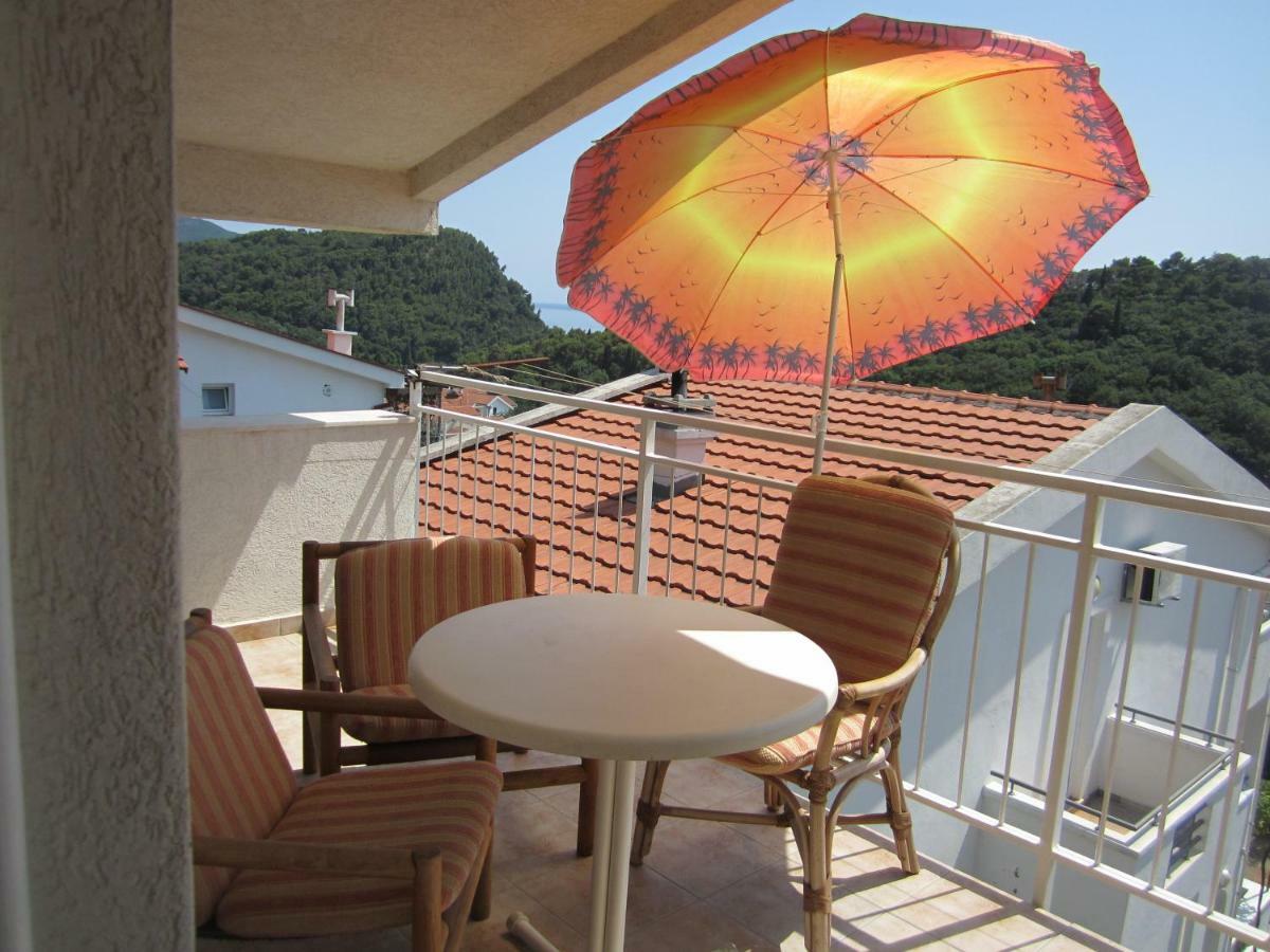 Apartmani Neda Bane Petrovac エクステリア 写真