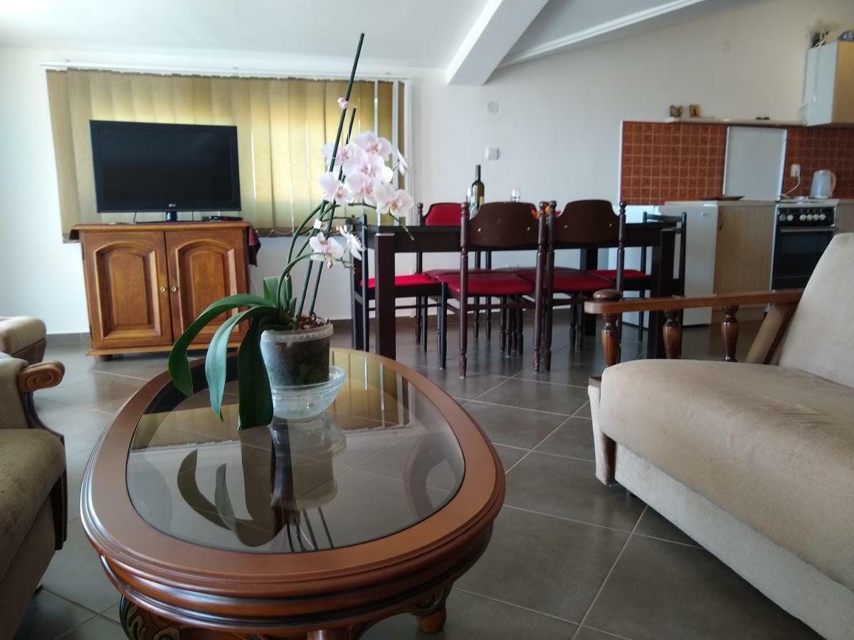 Apartmani Neda Bane Petrovac エクステリア 写真